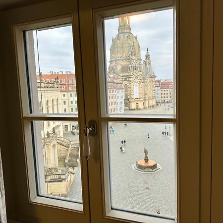Exklusives Apartment Mit Einmaligem Blick Zur Frauenkirche - Parkplatz Kostenfrei Дрезден Екстер'єр фото