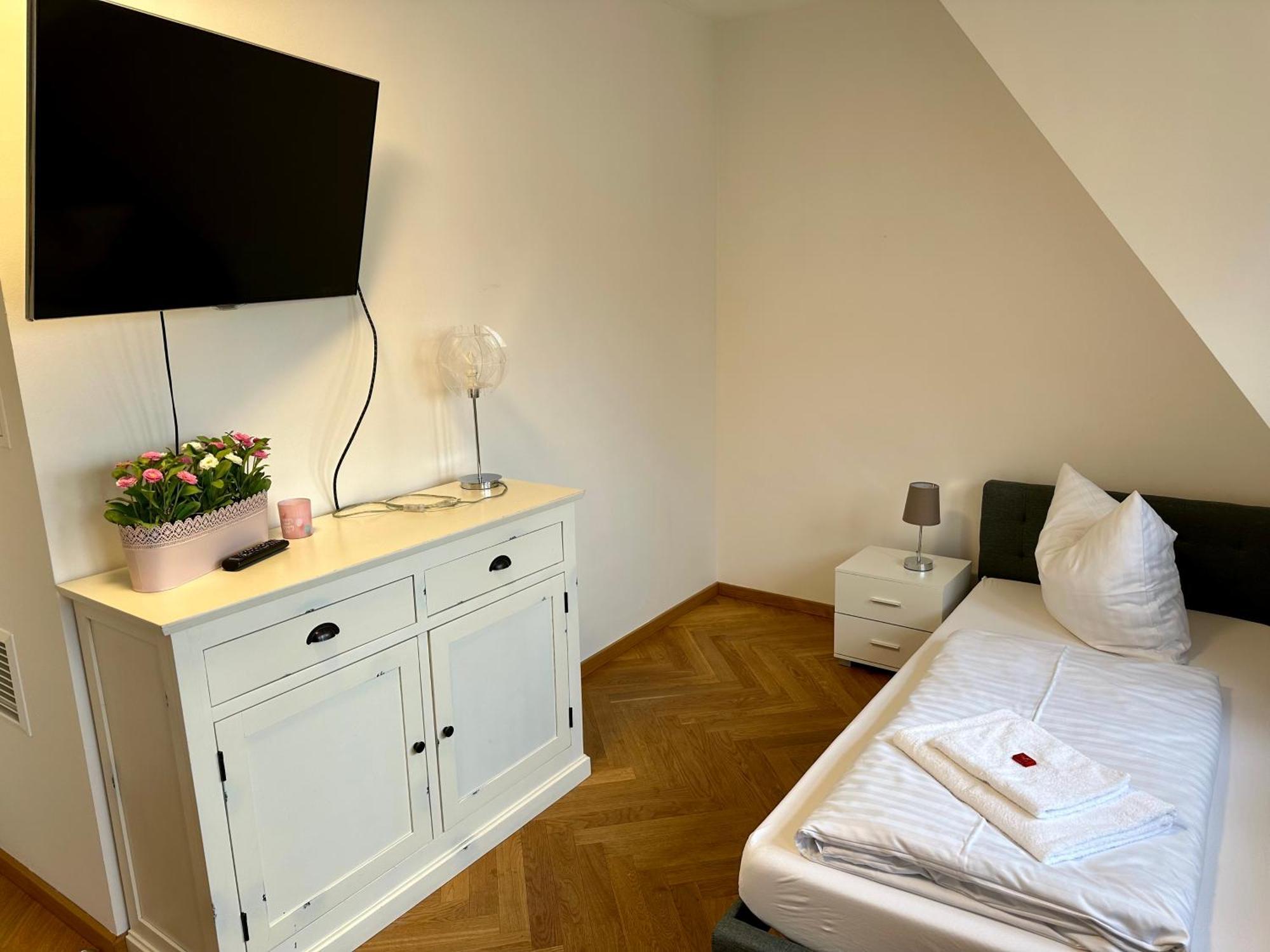 Exklusives Apartment Mit Einmaligem Blick Zur Frauenkirche - Parkplatz Kostenfrei Дрезден Екстер'єр фото