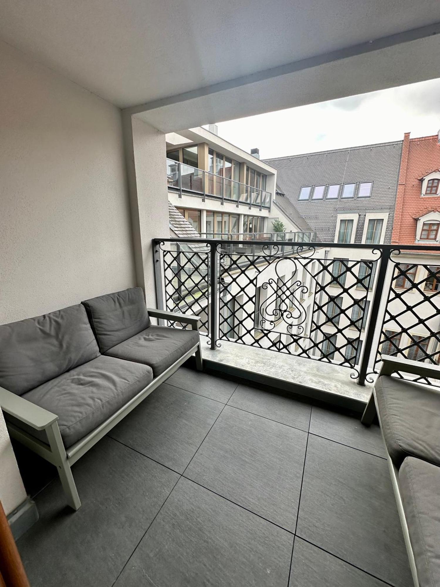 Exklusives Apartment Mit Einmaligem Blick Zur Frauenkirche - Parkplatz Kostenfrei Дрезден Екстер'єр фото